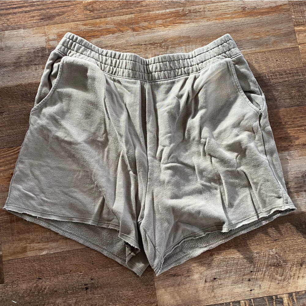 American Eagle Highest Waist Fleece Boyfriend Short